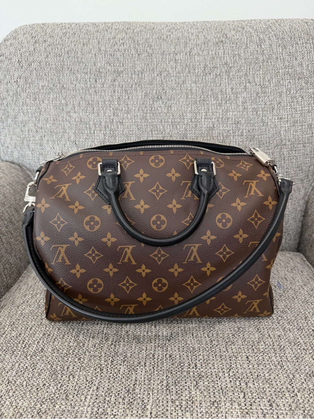 Louis Vuitton Speedy Soft 30 Dark Bag - Picture 2 of 13